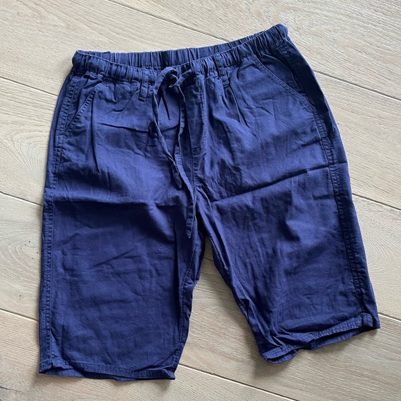 Hatley shorts - Picture 2 of 4